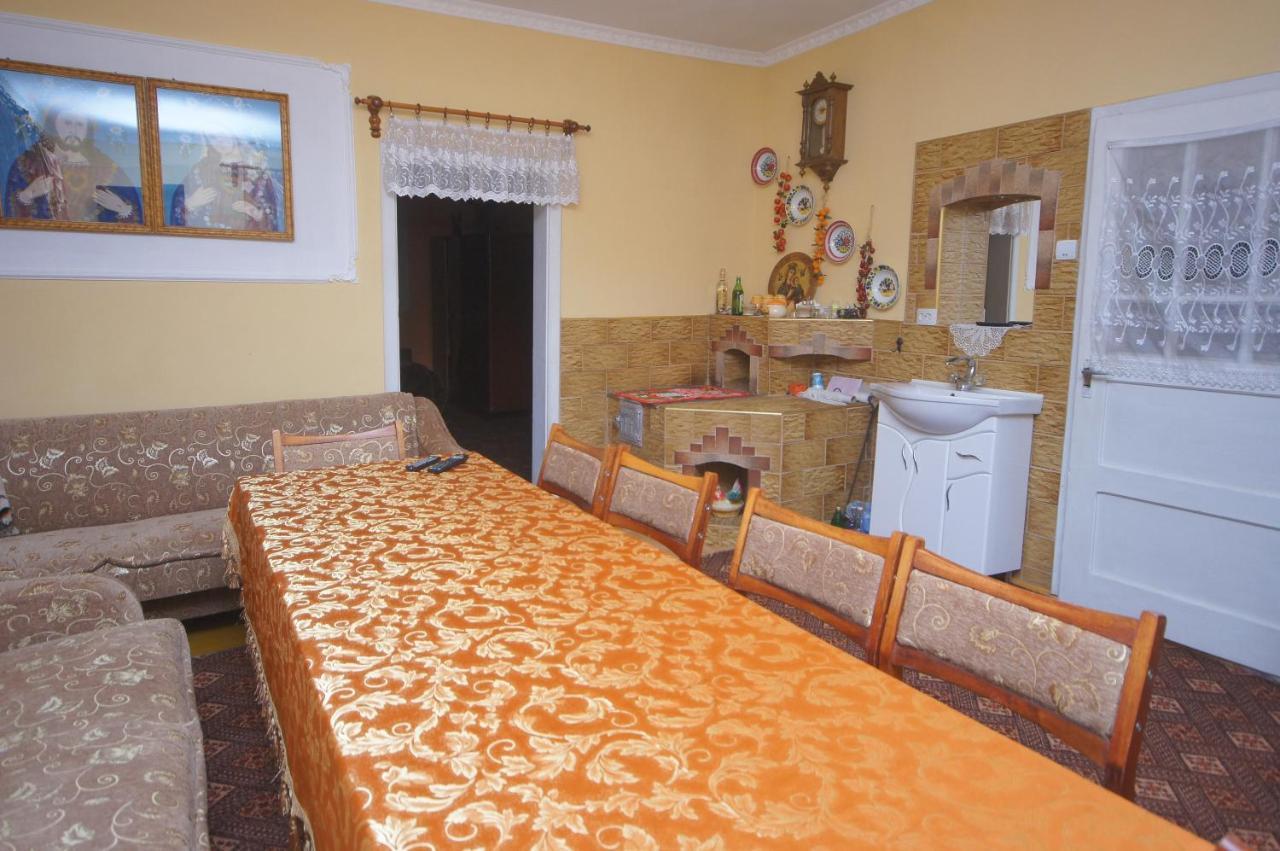 Аня Рома Hotel Lazeshchyna Exterior foto